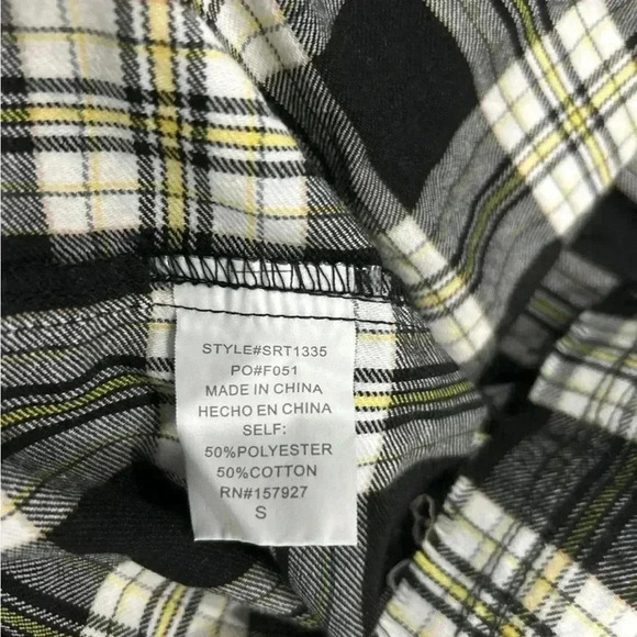 New with tags La Miel in size s, Blossom 90's Flannel in color Red - Picture 9 of 9